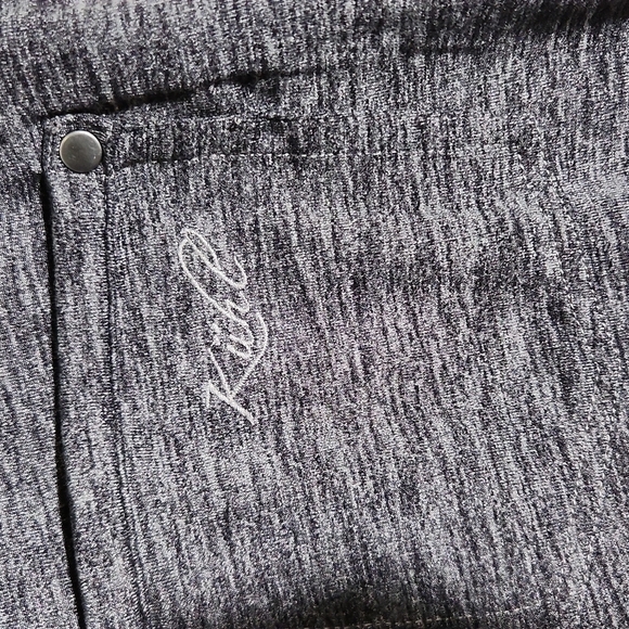 Kuhl Shorts Womens size 4 Bermuda Heather Gray Athletic - Picture 2 of 8